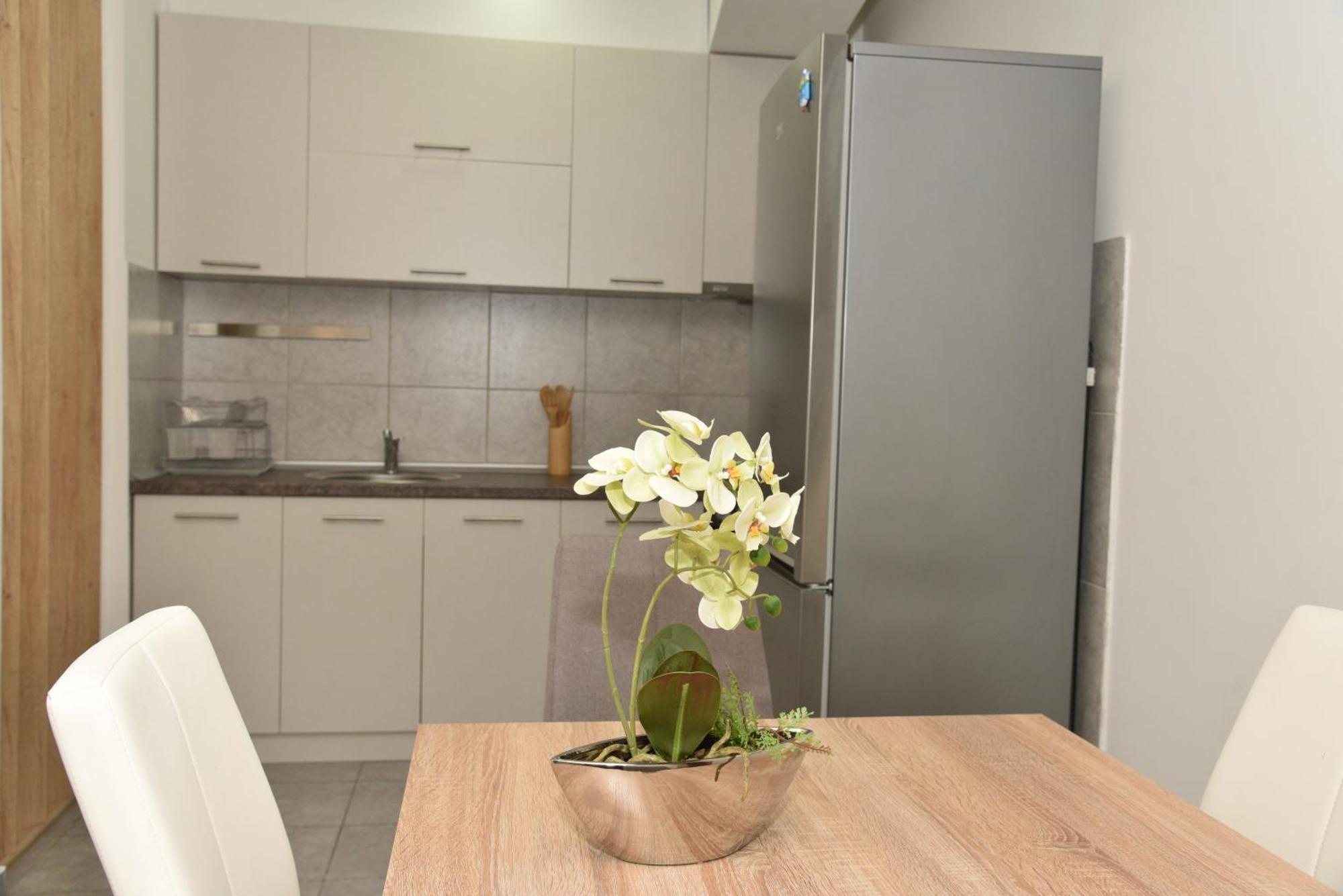 Boda Apartments Скопье Экстерьер фото